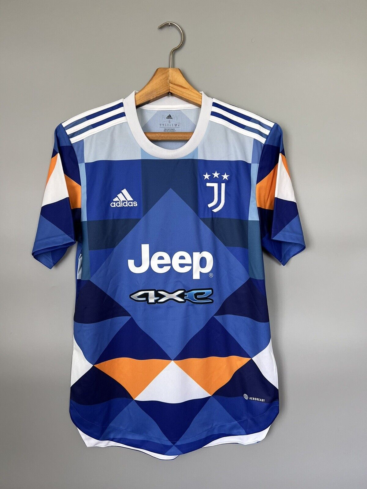 Gucci Juventus Jersey Soccer Shirt and Short