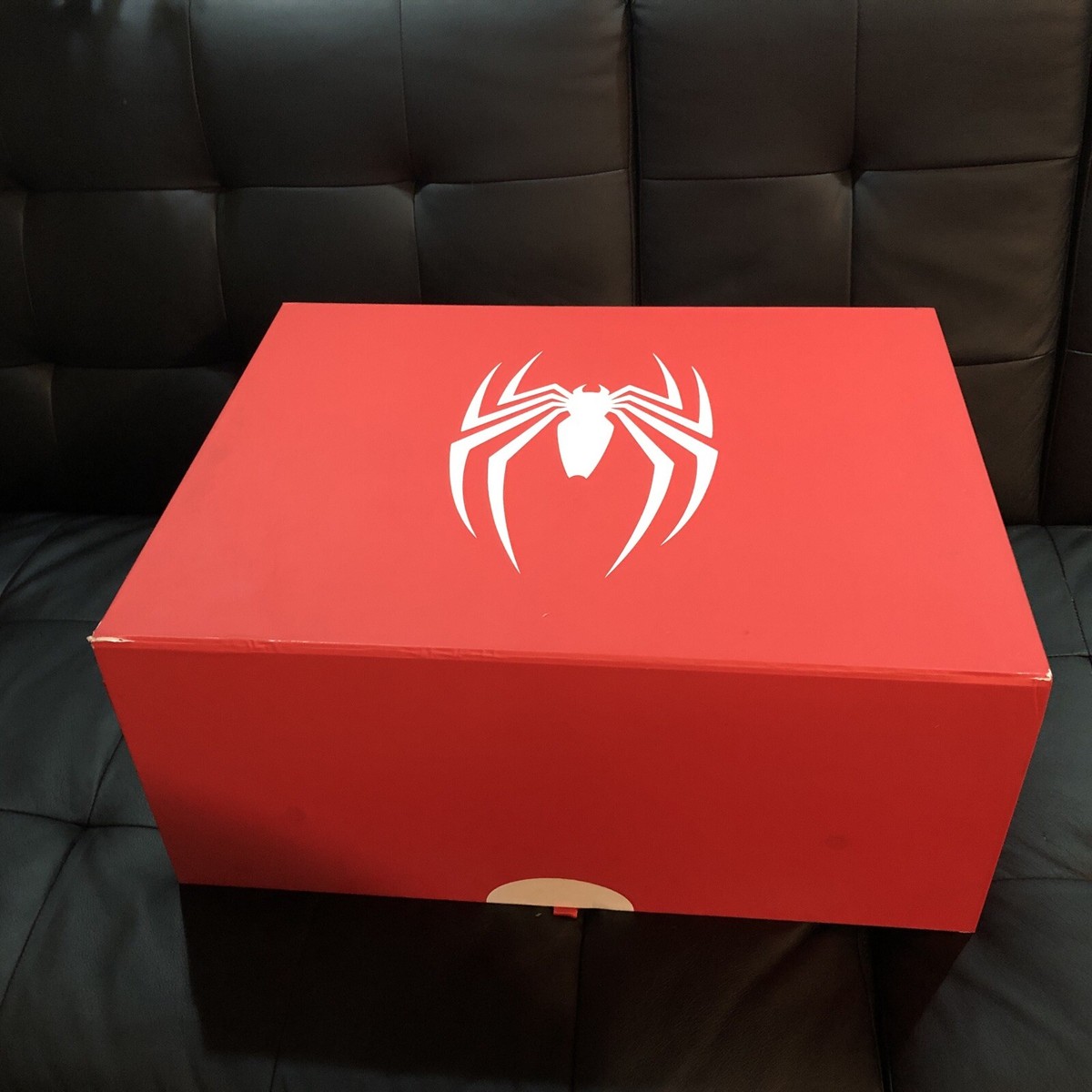 Sony PlayStation 4 Pro Marvel's Spider 1TB Limited Edition Console