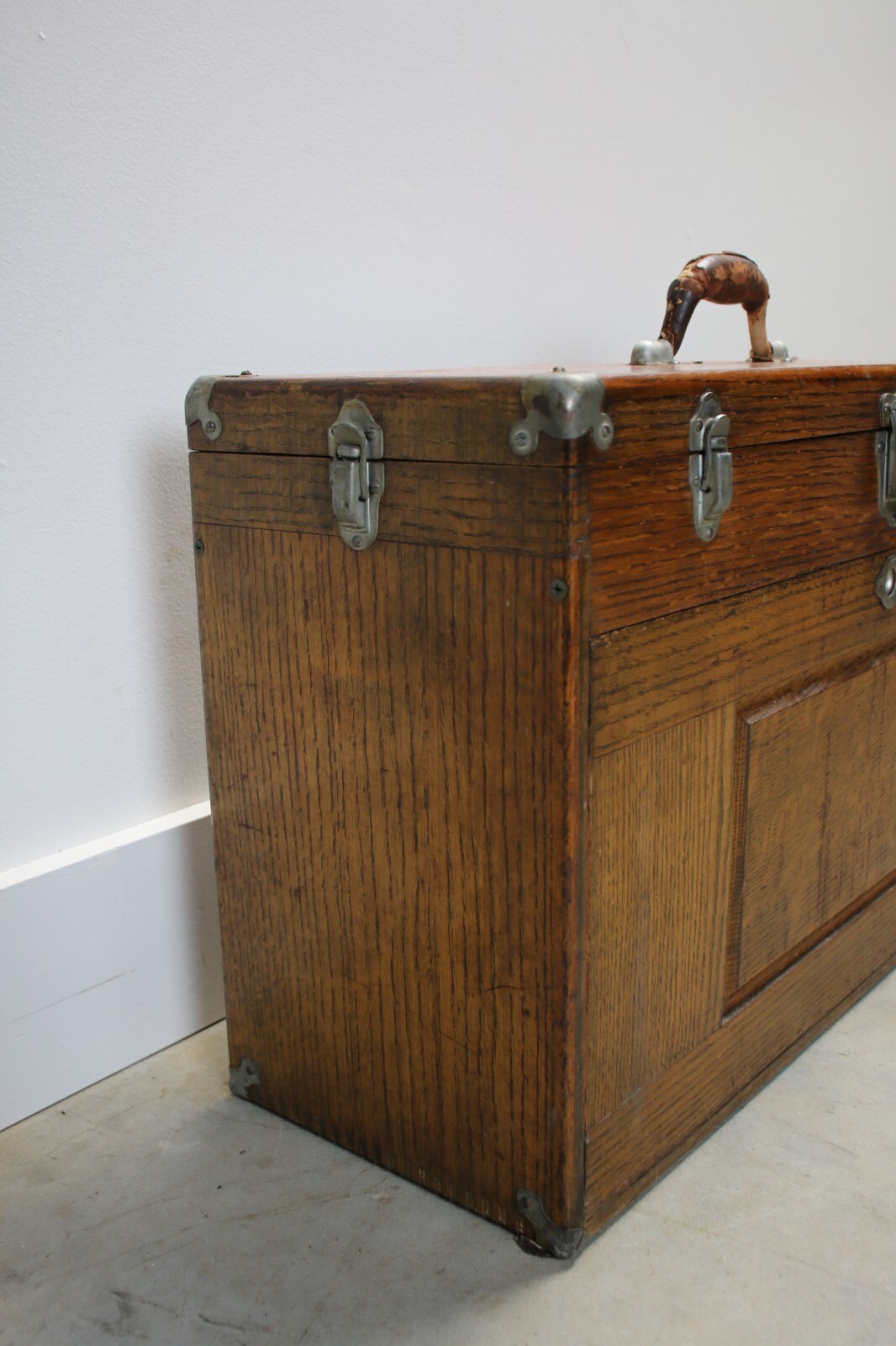 Gerstner & Sons tool box "Journeyman Chest" style 52 1940's oval drawer