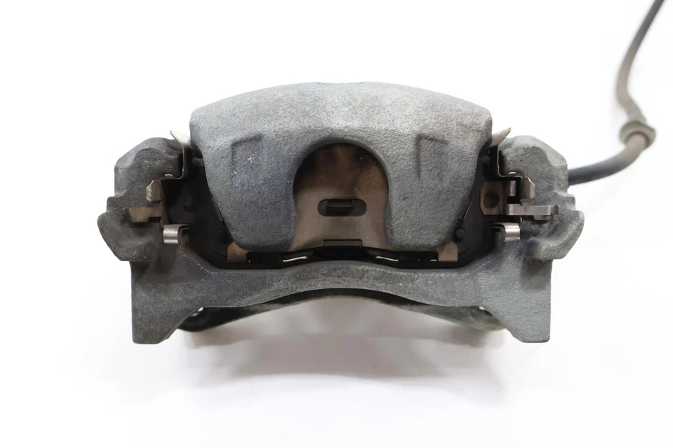 Pinza de freno de disco delantera izquierda Nissan Altima 2019-2025 OEM Foto 2 de 4