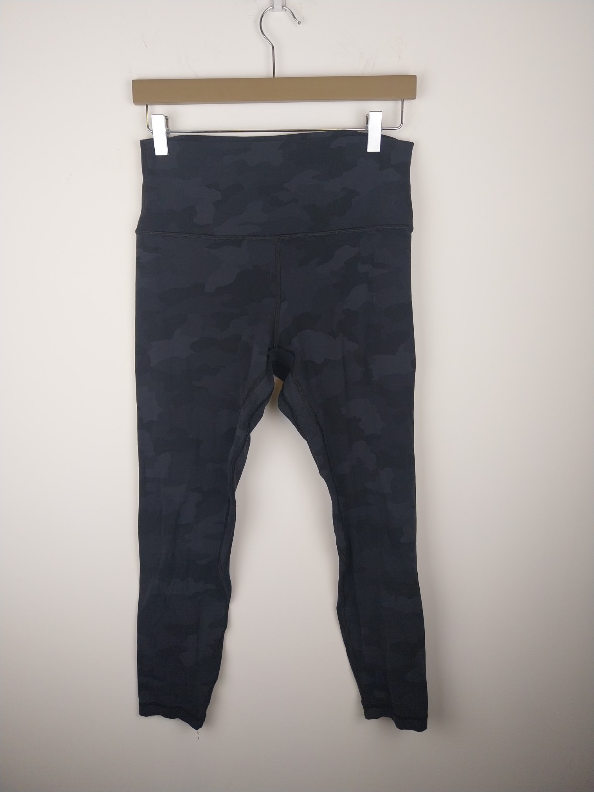 Lululemon Women’s Blue Camo High Rise Leggings Size UK14