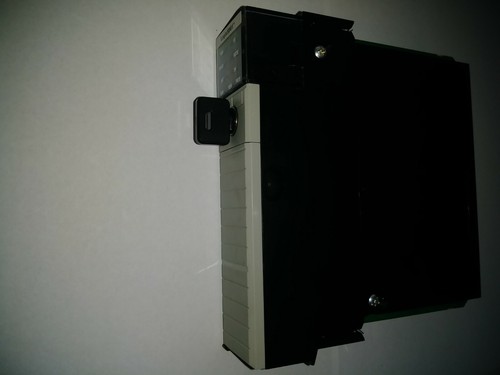 Allen-Bradley ControlLogix 5561 Processor Logix Pac 1756-L61 B REV F02 F/W 1.9 - Picture 4 of 6