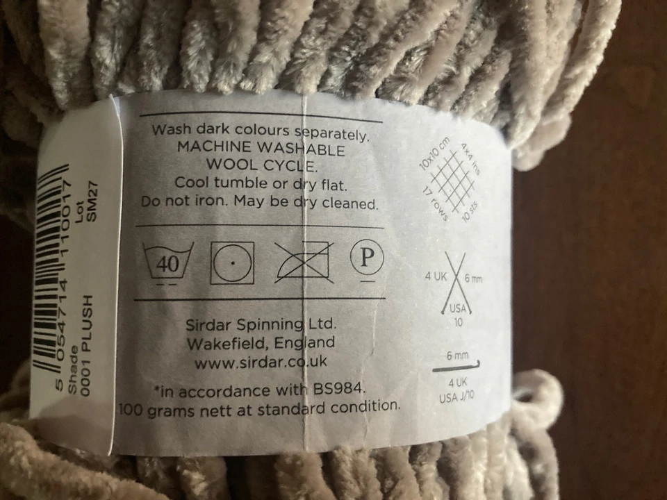 SIRDAR SMUDGE Chenille Yarn - 2 Skeins - Color #001 Plush - Beige - Image 3 of 4