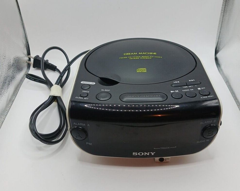 Sony Dream Machine FM/AM Radio CD Player Dual Alarm Clock ICFCD815