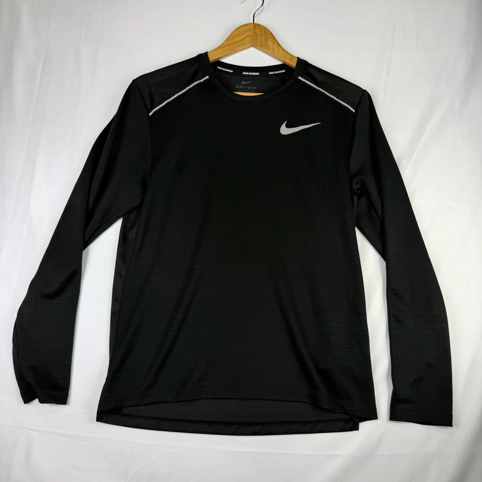 Nike Dri-Fit Women’s Medium Black Long Sleeve Running Athletic Top Shirt