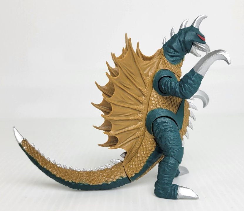 Gigan 1972 HG Gashapon 3