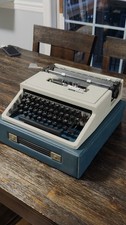Olivetti Lettera 31  Typewriter - Mint Condit...