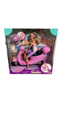 Steffi Love Chic City Scooter 11.5'' Doll & Helmet &Scooter Simba Toys NEW