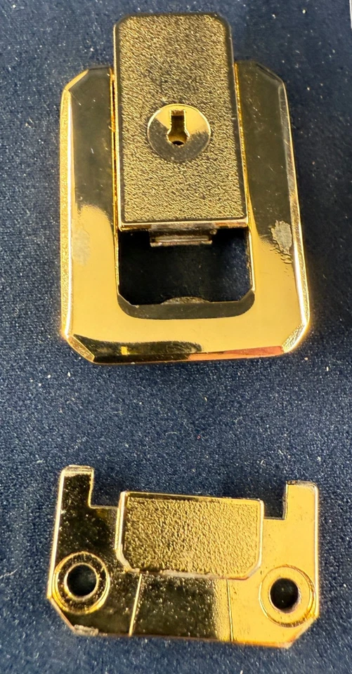 Conjunto de pestillo de repuesto para estuche Musafia viola/viola, dorado Foto 2 de 2