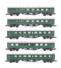 GRAHAM FARISH 'N' GAUGE RAKE OF 5 SR/BR GREEN ASSORTED MK1 COACHES *WEATHERED
