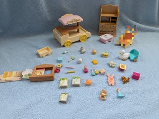 Sylvanian Families Toy Wagon With Miscellaneous Toys
