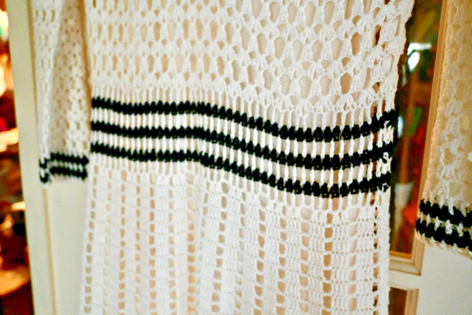 Vestido CATHERiNE MALANDRINO Couture Crochet Peekaboo Forrado Tejido Talla 8 Blanco Azul Marino Foto 4 de 4