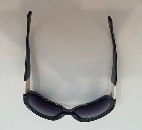 Authentic CHANEL SQUARE SUNGLASSES Black/Clear Lace Design Authentic CHANEL SQUARE SUNGLASSES Black/Clear Lace Design