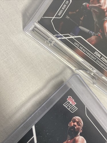 2024 TOPPS NOW UFC JON JONES #34 UFC HEAVYWEIGHT CHAMPION RETAINS VIA TKO (Qty) - Picture 2 of 5