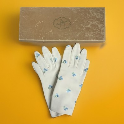 Vintage Tommy Traveler Off White Gloves With Retro Blue Cherry Print
