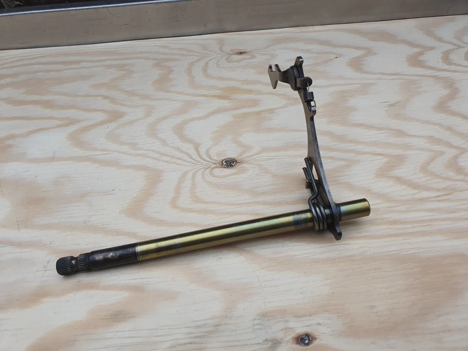 2 2020-2024 Benelli BN 125 EU5 motor BJ154FMI eje de cambio de marchas Foto 2 de 4