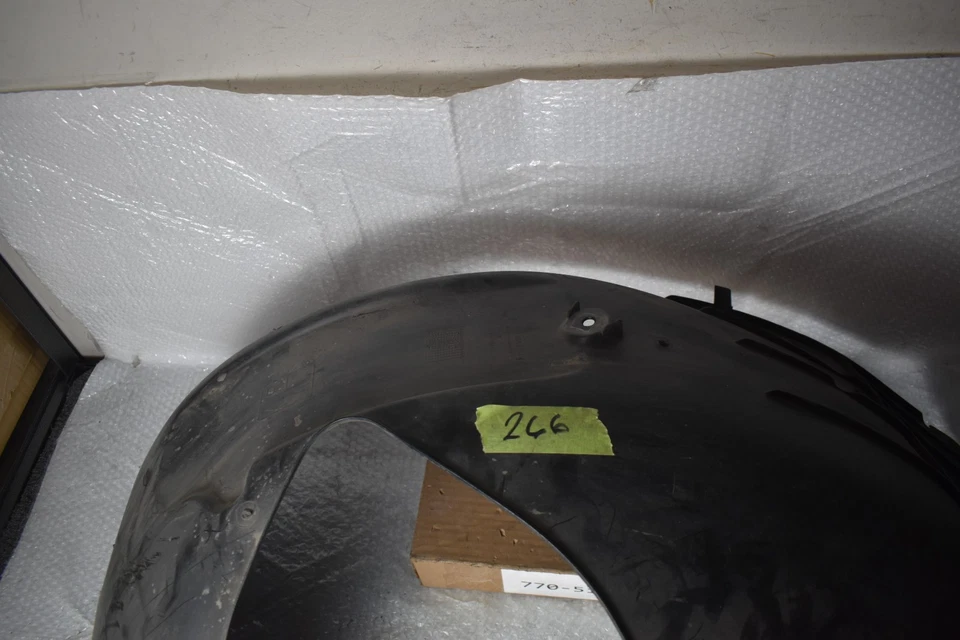 PORSCHE PANAMERA 4S 后右挡泥板衬里 2010 - 2016 原始设备制造商 970 504 126 04 — 第 3/4 张图片