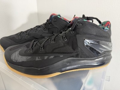 Nike Max LeBron 11 XI Low Black Gum Size 13 Sneakers 642849-078