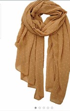 Georgertte Scarf