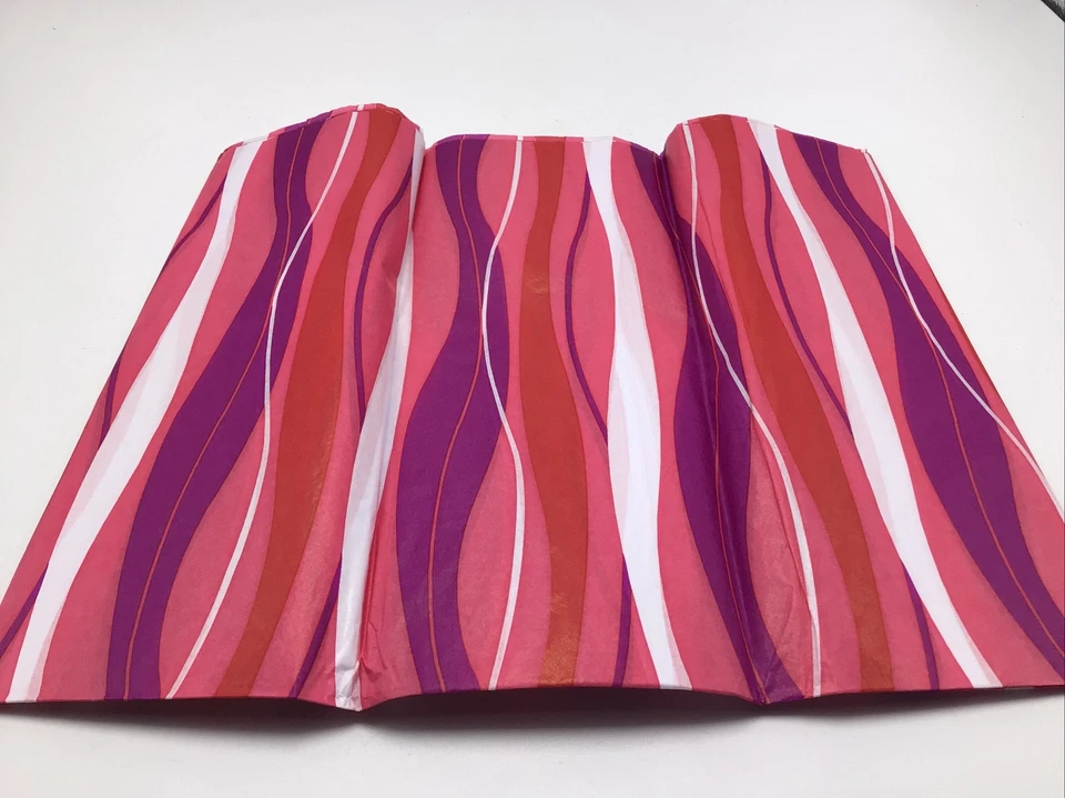 Tissue Paper Printed Valentine's Day Wavy Pink Red 20" x 26" Package 5 Sheets - Image 4 of 4