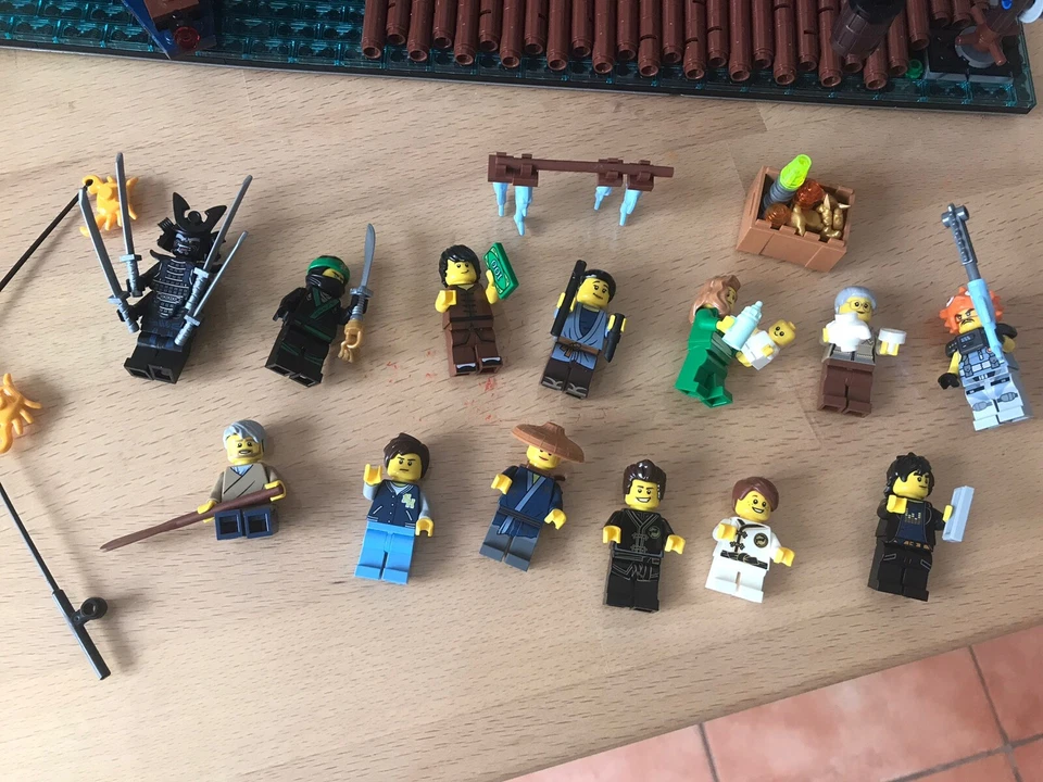 LEGO 70657 NINJAGO City Docks, Foto 2 von 5