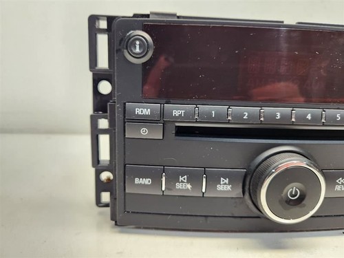 2006-07 Saturn Vue Radio Receiver AM-FM-CD (Option Code U1C) PN: 15850680 - Picture 2 of 12