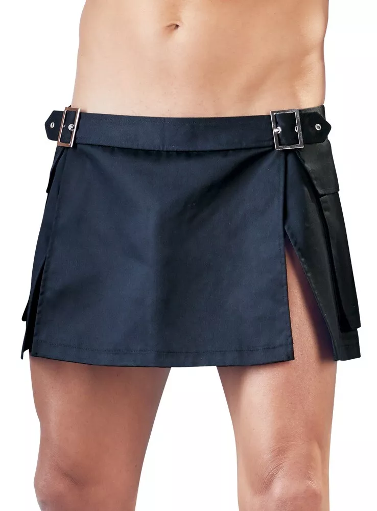 Uomo clearance in minigonna