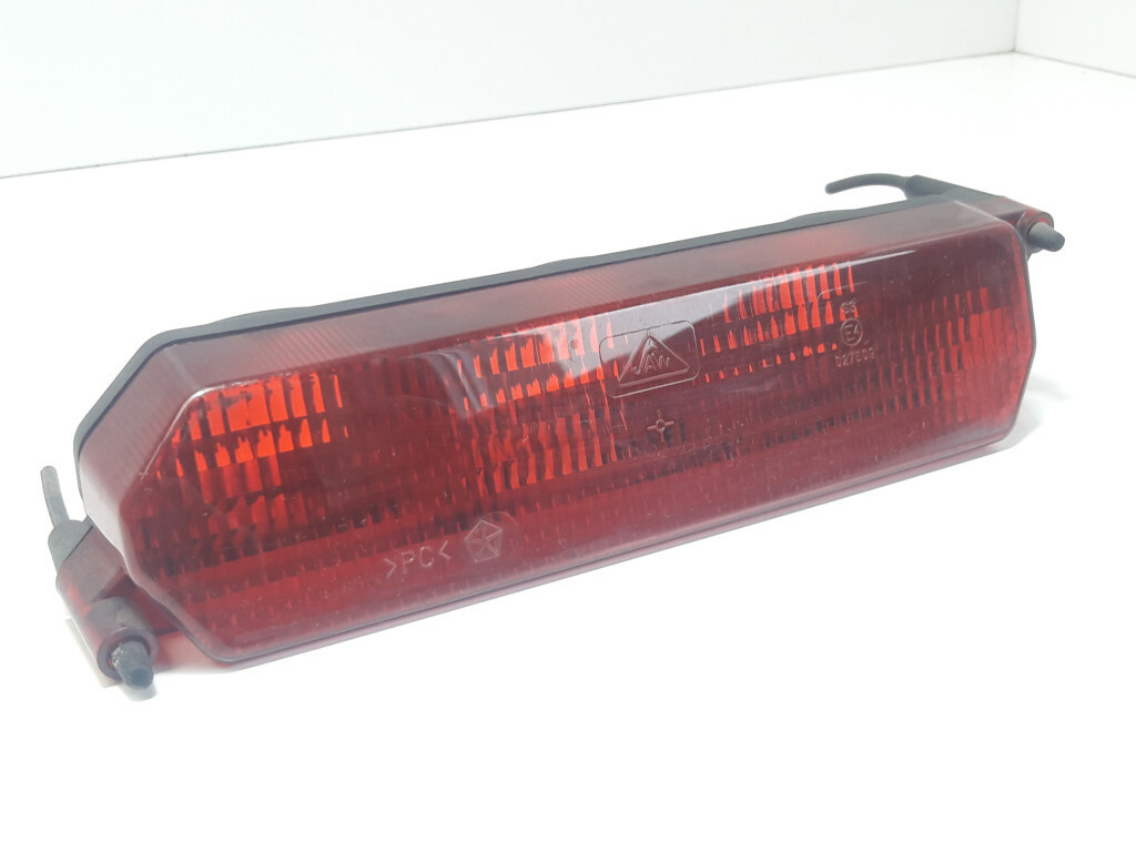 Chrysler Voyager 1998 Brake Light 4857121A GUST25447