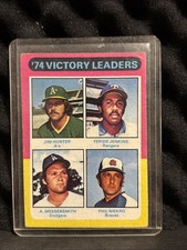 1975 Topps - League Leaders Fergie Jenkins, Phil Niekro, Catfish Hunter #310