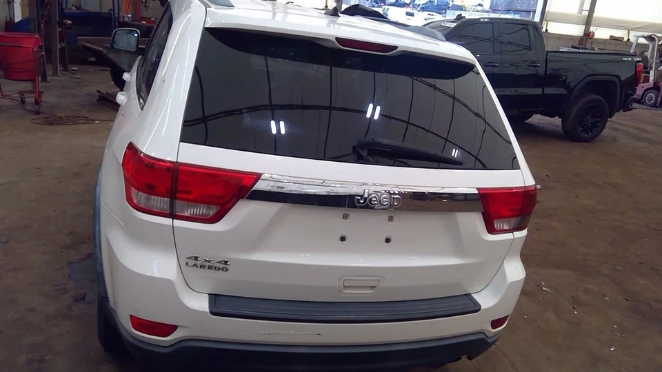 Radiator Wk Body VIN E Or F 6th Digit Engine Fits 11-21 GRAND CHEROKEE 6834704 - Image 2 of 4