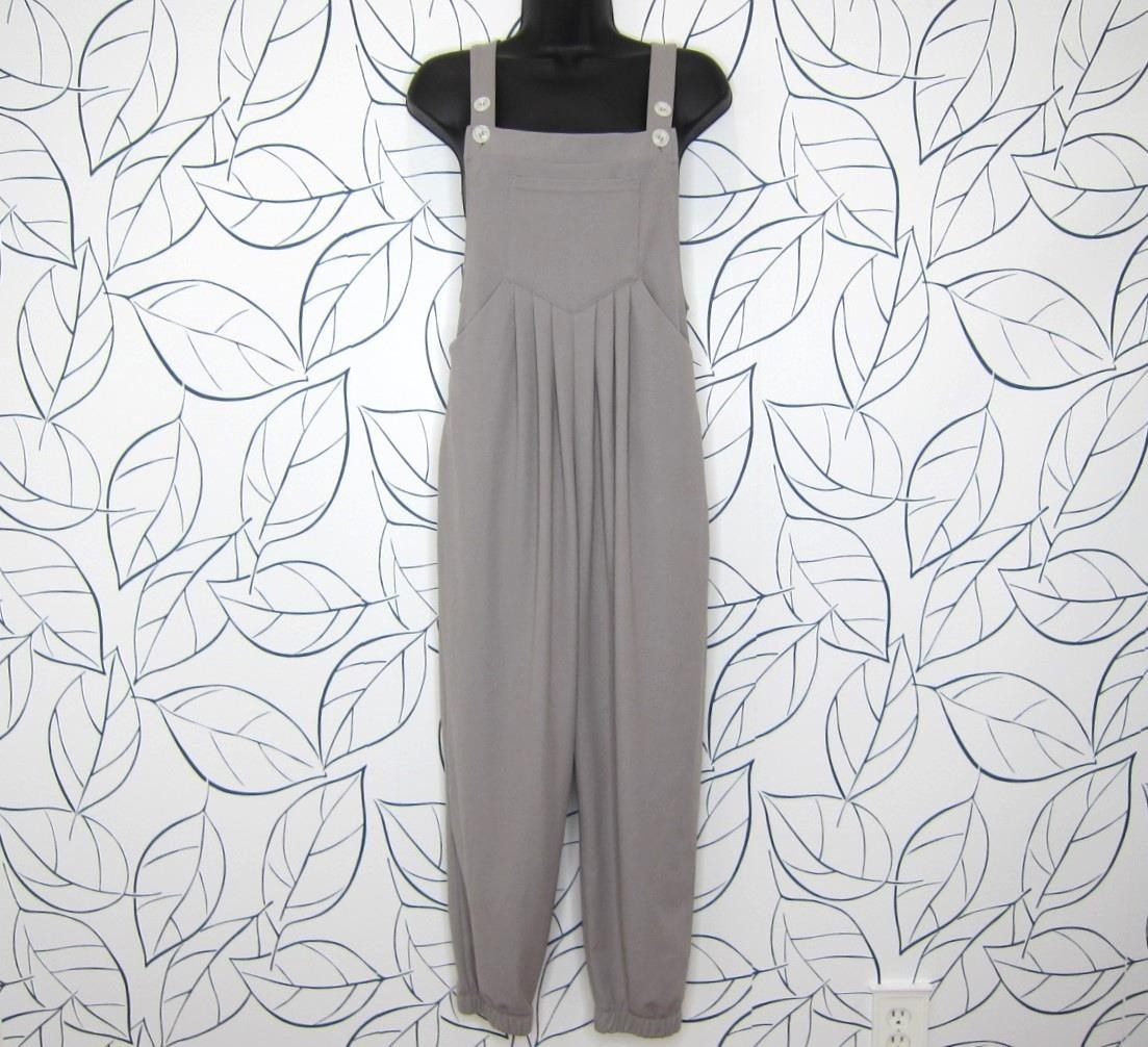 Halara Adjustable Strap Multiple Pocket Waffle Jo… - image 2