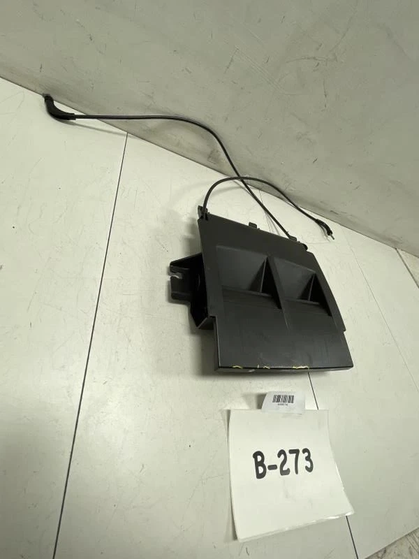 Volvo S80 2007 manija de control de liberación de pestillo asiento del pasajero trasero derecho OEM+ Foto 2 de 4