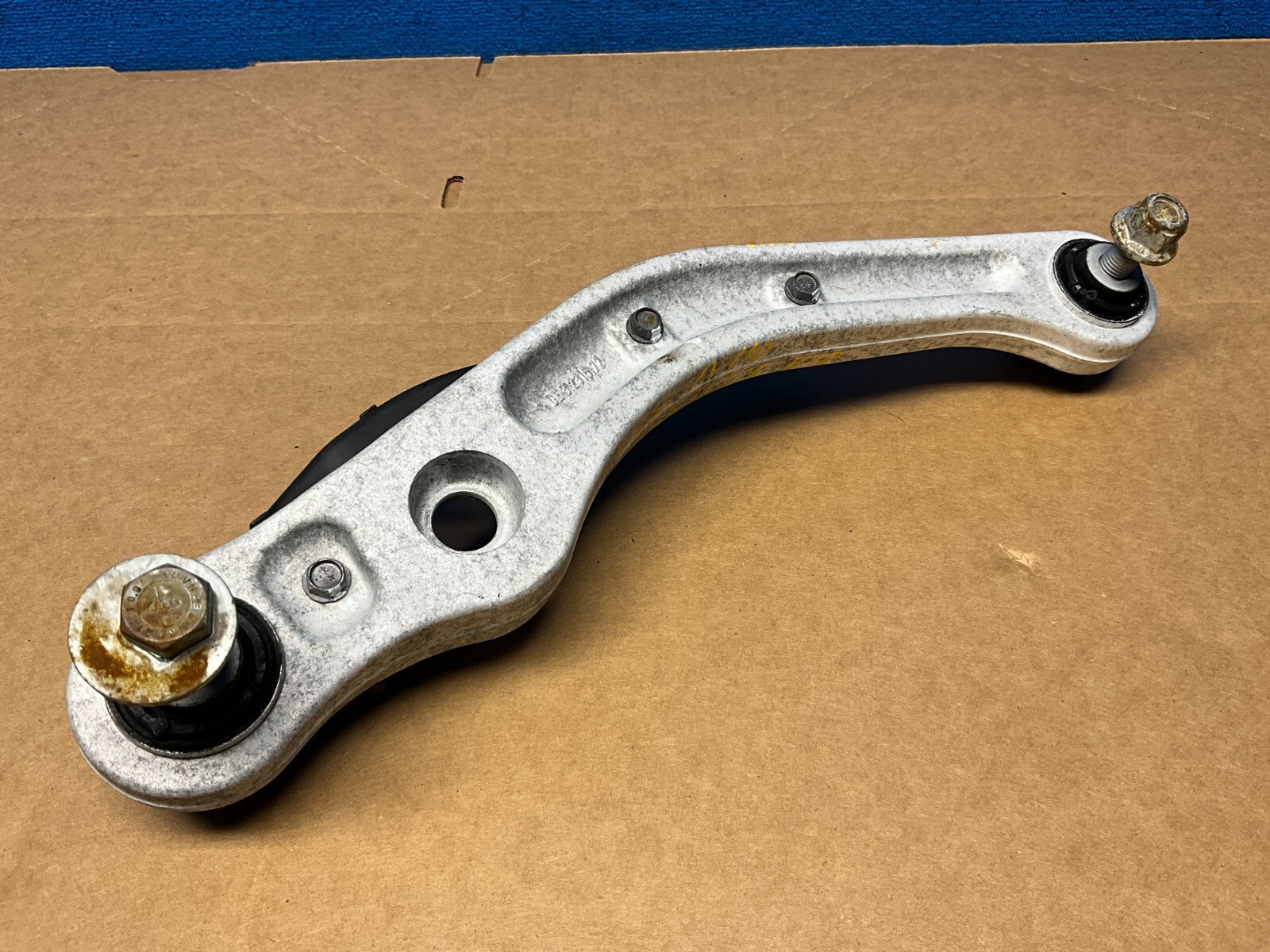 2006 - 2010 BENTLEY CONTINENTAL GTC REAR RIGHT UPPER CONTROL ARM  OEM