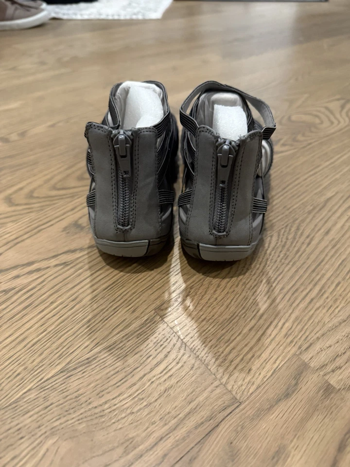 Sandalias Gladiador Baretraps Mujer 8M Gris Tirantes Cremallera  Foto 4 de 4