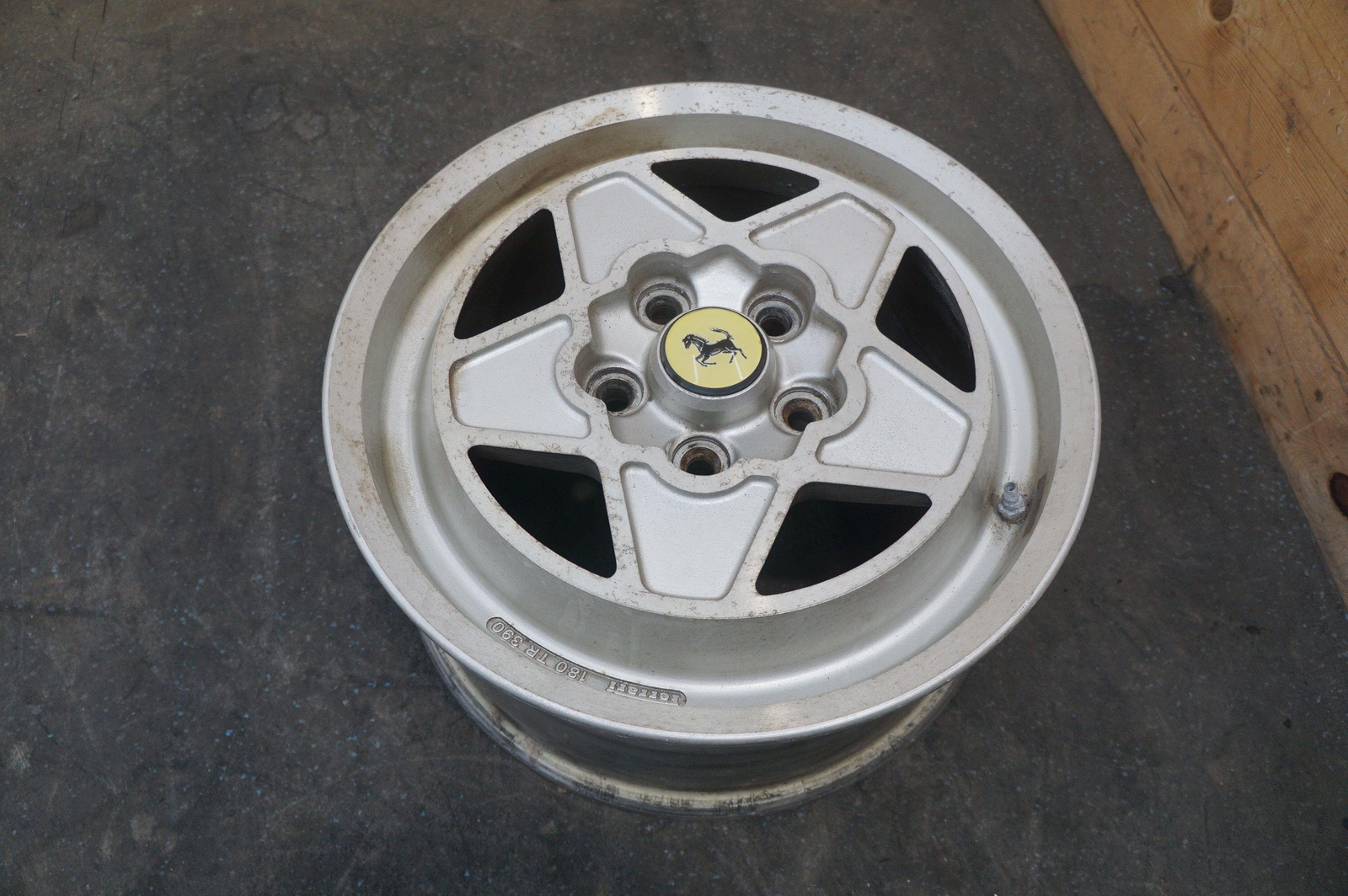 Wheel Rim 16x8 ET51 Cromodora TRX 180 TR 390 OEM 118147 Ferrari Mondial 308 328