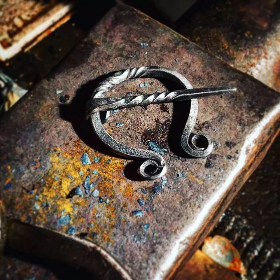 Hand Forged Cloak Pin : r/Blacksmith