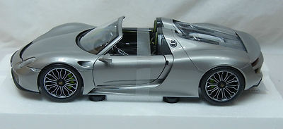 ちかり Bonhams Cars : 2015 Porsche 918 Spyder Chassis no