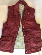 Vintage Montgomery Ward Zip & Snap Front Puffer Padded Vest Red / Gray. Size 22