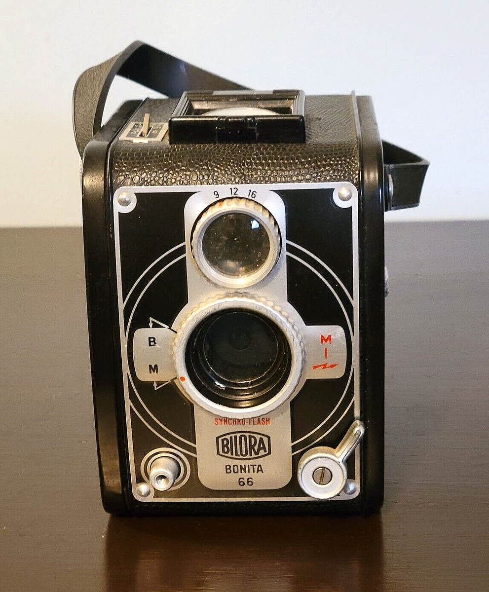 Très rare appareil photo ancien Bilora Bella 66 avec étui