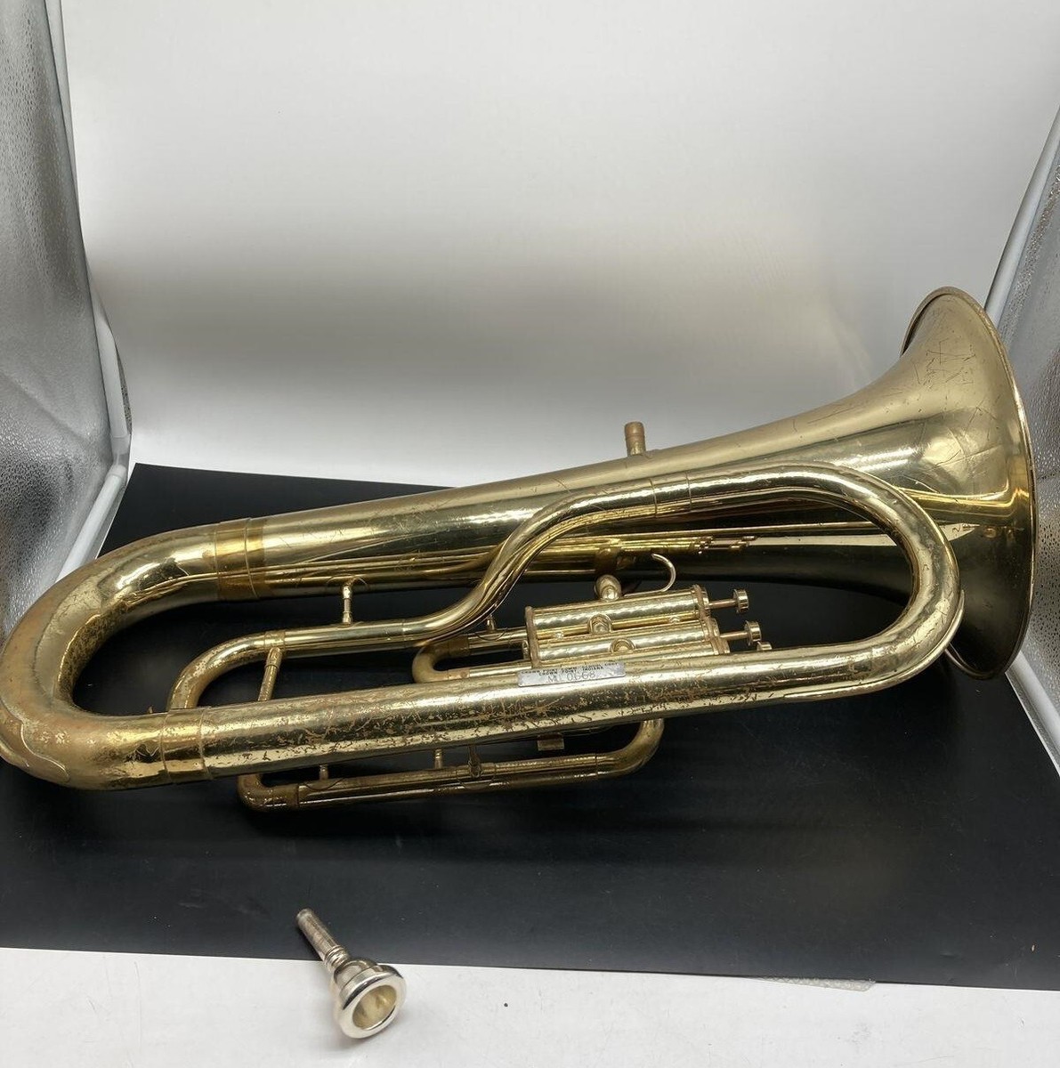 Yamaha YEP-201 Standard Euphonium, Japan, with case Yamaha YEP-201 Standard Euphonium, Japan, with case