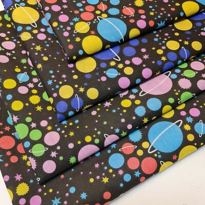 Galaxie Planeten Polycotton Stoff Stern Kleid Handwerk Quilten Kostüm Material 44''