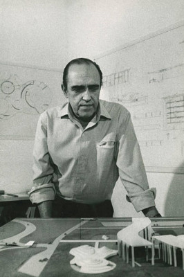 Brasilianischer Architekt Oscar Niemeyer 60er Jahre 4x6 FOTO