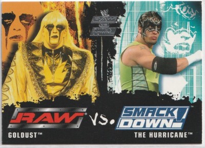 2002 Fleer WWE Raw vs. SmackDown #88 Goldust vs. The Hurricane