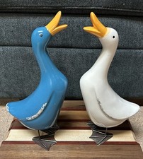 Ceramic Duck/Goose Decor Figurines. Rustic Look. Set of 2. Metal Feet.