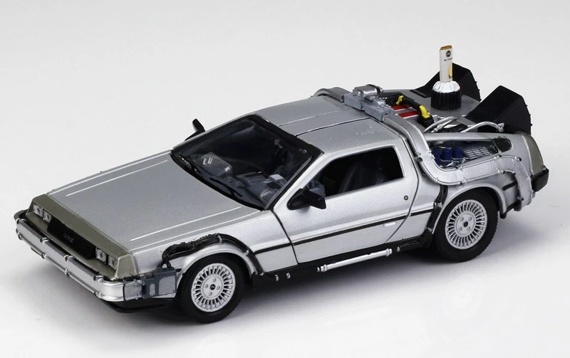 Welly 1:24 Back to the Future Model Diecast Car Vehicles New in Box - Image 3 of 4