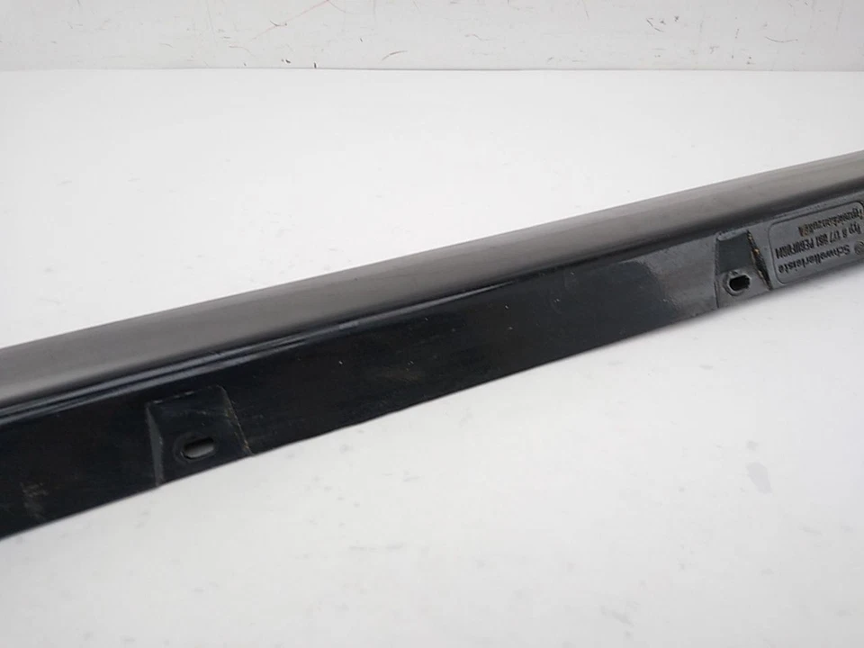 BMW 328i E36 Pair Of Left & Right Rocker Panel Side Skirt Moldings Black 92-99 - Image 4 of 4