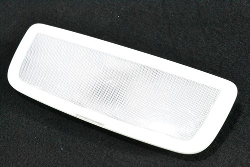 Mercedes W204 Innenraumbeleuchtung hinten Leseleuchte A2048204801 (112)