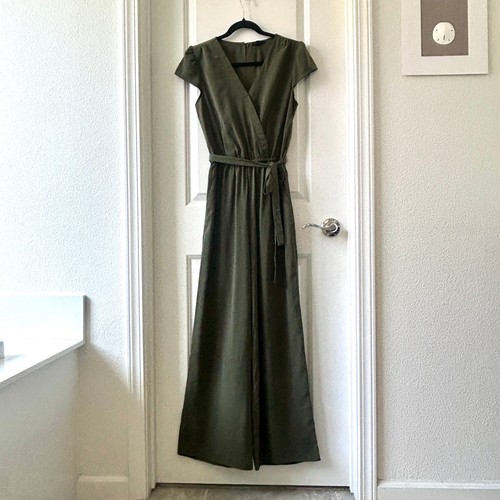 Wide Leg Palazzo Boho Vibe Wrap Neck Short Sleeve Jumpsuit size M Olive color