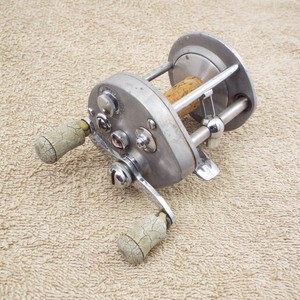 PFLUEGER SUPREME antique fishing reels vintage