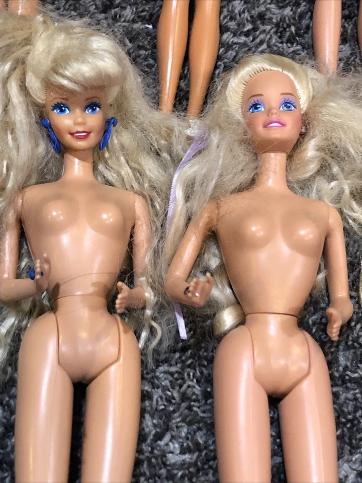 LOT 9 VINTAGE MATTEL BARBIE DOLLS 1980's WITH EARINGS BLONDE HAIR BLUE EYES - Image 2 of 4